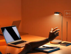 Review Lampu Meja Pintar Dengan Fitur Pengaturan Cahaya Lewat Perintah Suara
